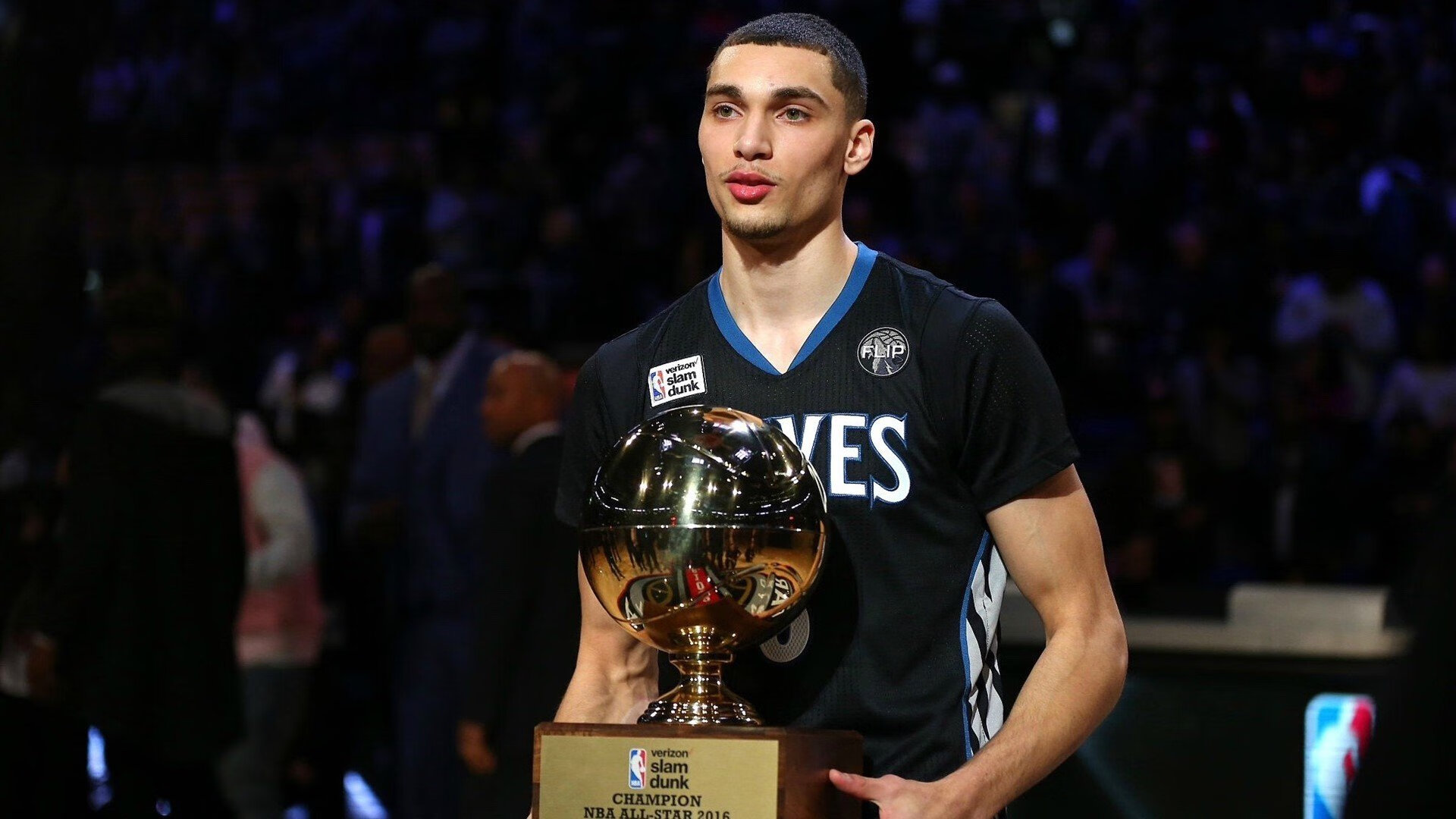 巴西队新锋线组合亮眼，世界杯潜力十足